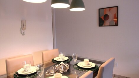 Lindo e confortável apartamento a poucos metros do mar!