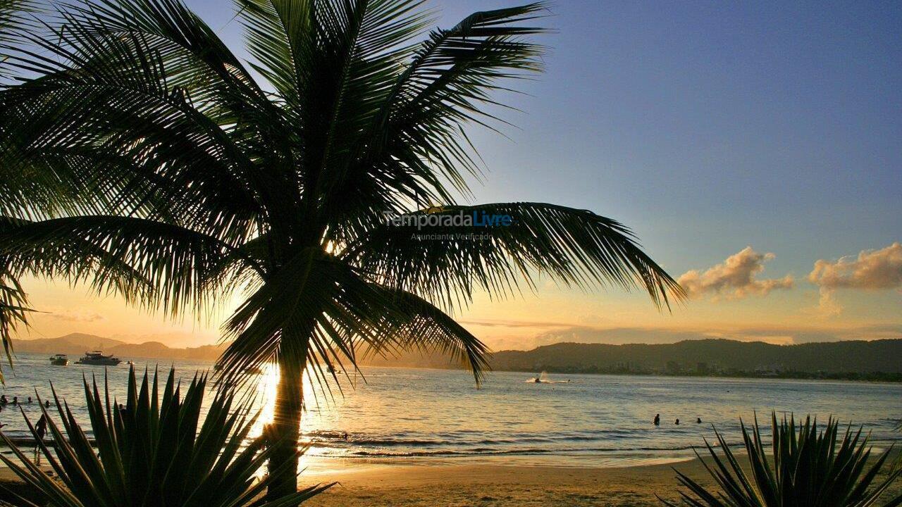 Apartamento para aluguel de temporada em Guarujá (Enseada)