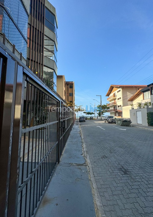 Apartment for vacation rental in Itapema (Meia Praia)