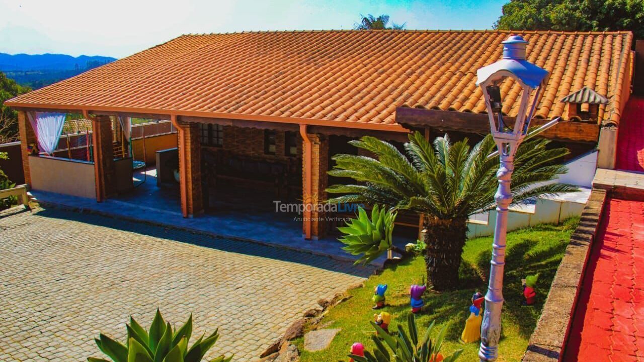 Chácara / sítio para aluguel de temporada em Araçariguama (Aparecidinha)