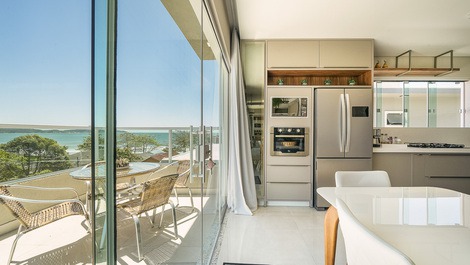 Cobertura duplex com vista para o mar