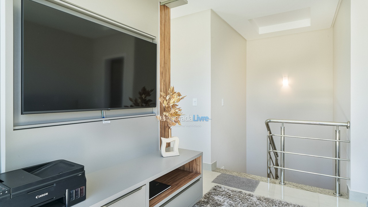 Apartamento para aluguel de temporada em Bombinhas (Canto Grande)