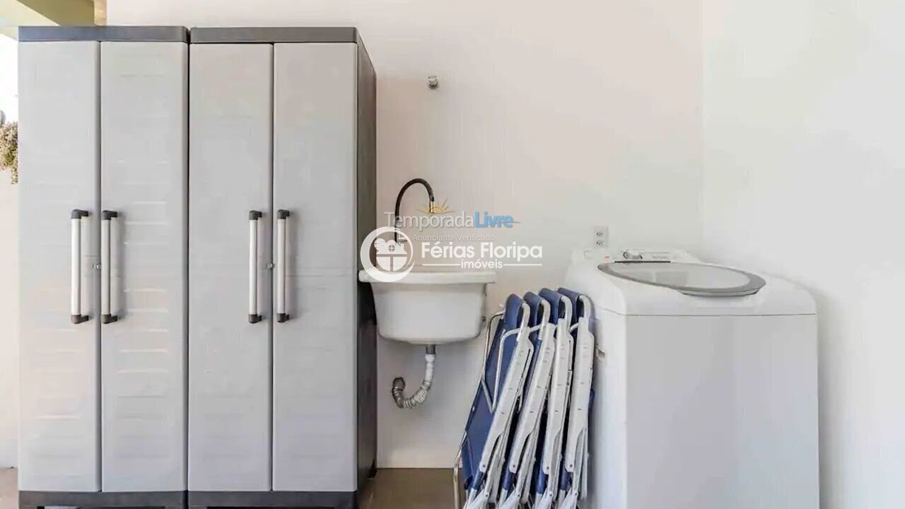 Casa para aluguel de temporada em Florianopolis (Campeche)