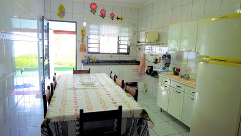 MEU CANTINHO, agradável casa para temporada com conforto