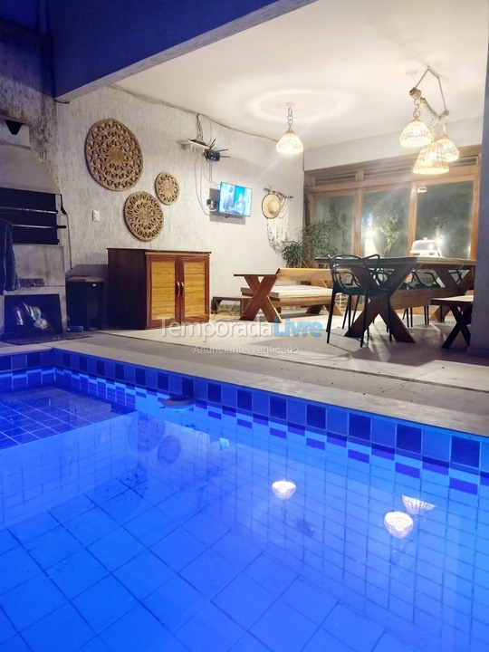 Casa para aluguel de temporada em Cruz (Praia do Prea)