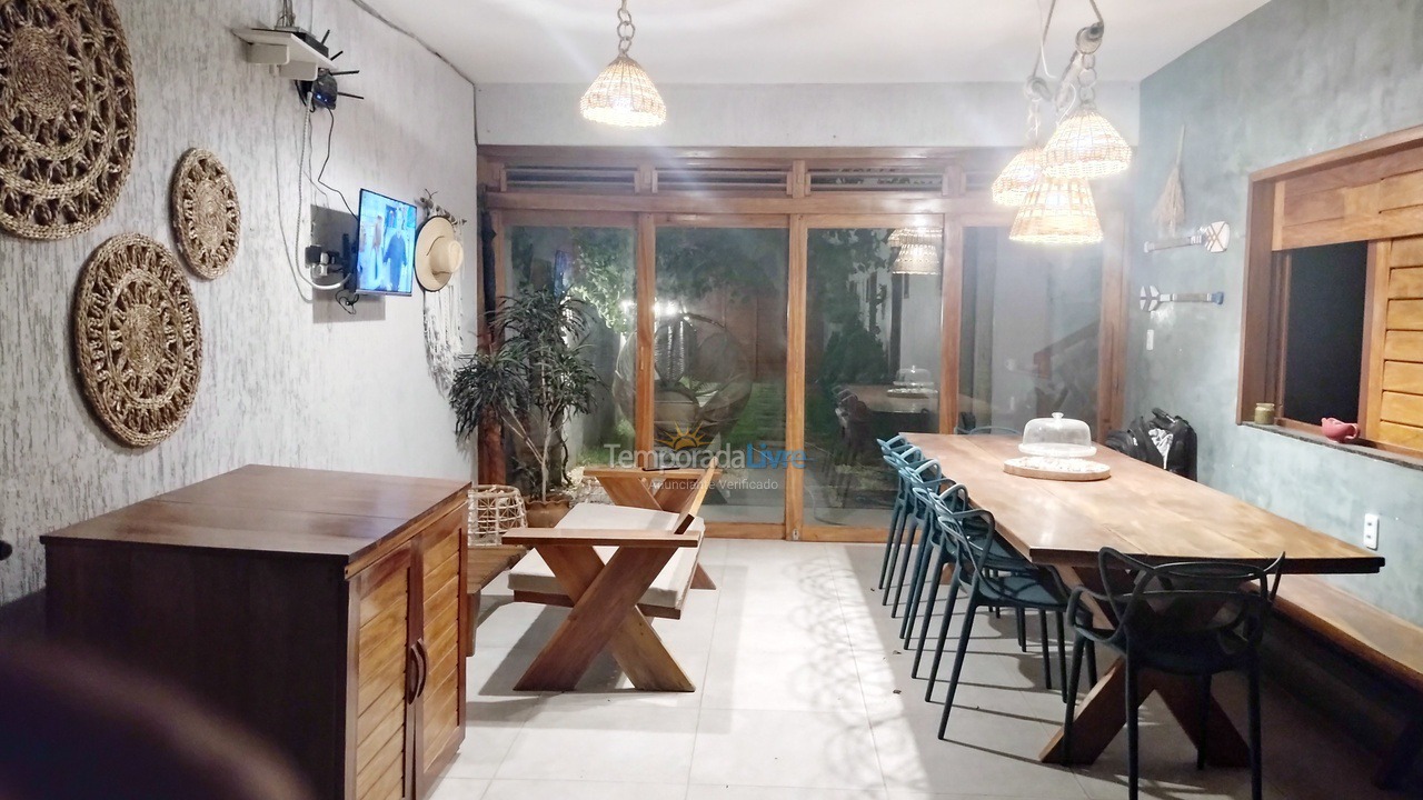 Casa para aluguel de temporada em Cruz (Praia do Prea)