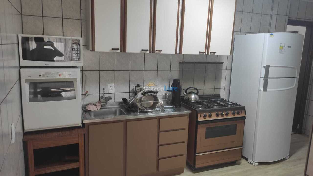 Casa para alquiler de vacaciones em Itapema (Meia Praia)