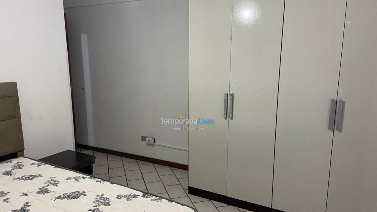 Casa para alquiler de vacaciones em Itapema (Meia Praia)