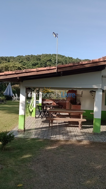 Casa para aluguel de temporada em São Roque (Canguera)
