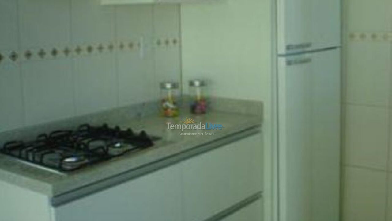 Apartamento para aluguel de temporada em Itapema (Meia Praia)