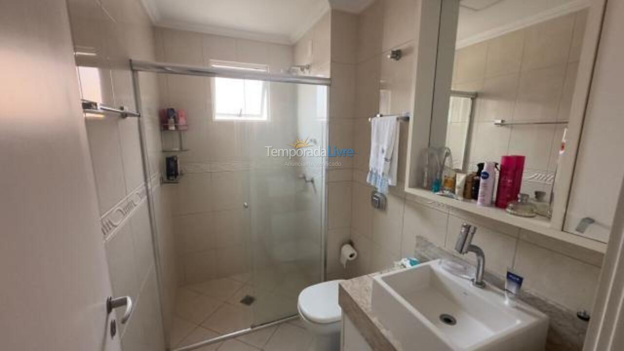 Apartment for vacation rental in Itapema (Centro)