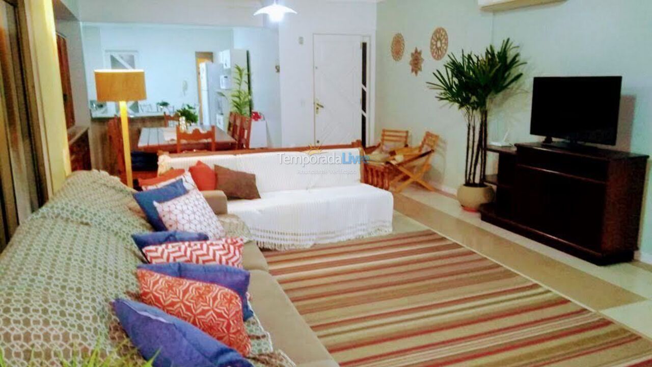 Apartamento para aluguel de temporada em Itapema (Centro)