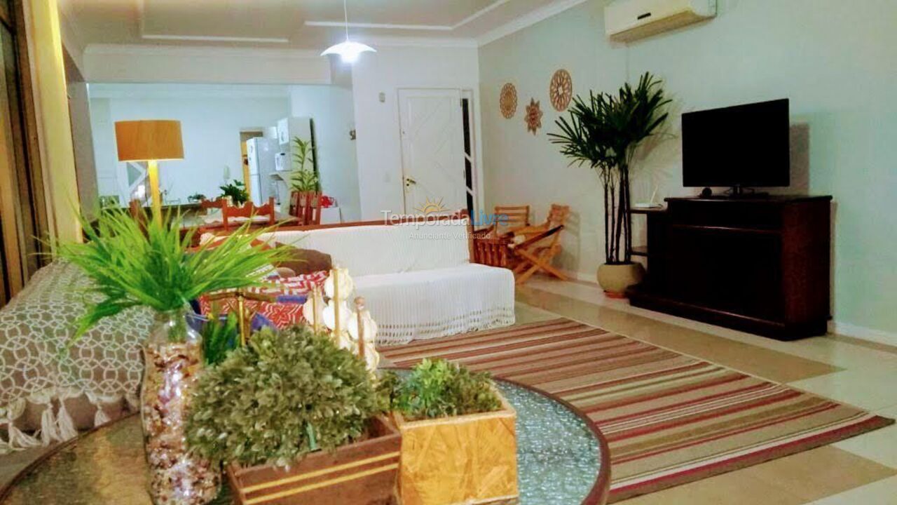 Apartamento para aluguel de temporada em Itapema (Centro)