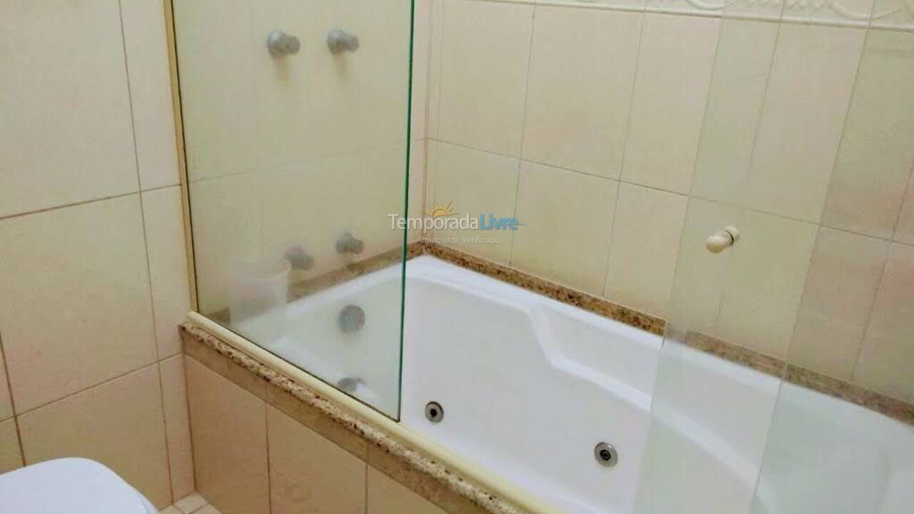 Apartamento para aluguel de temporada em Itapema (Centro)