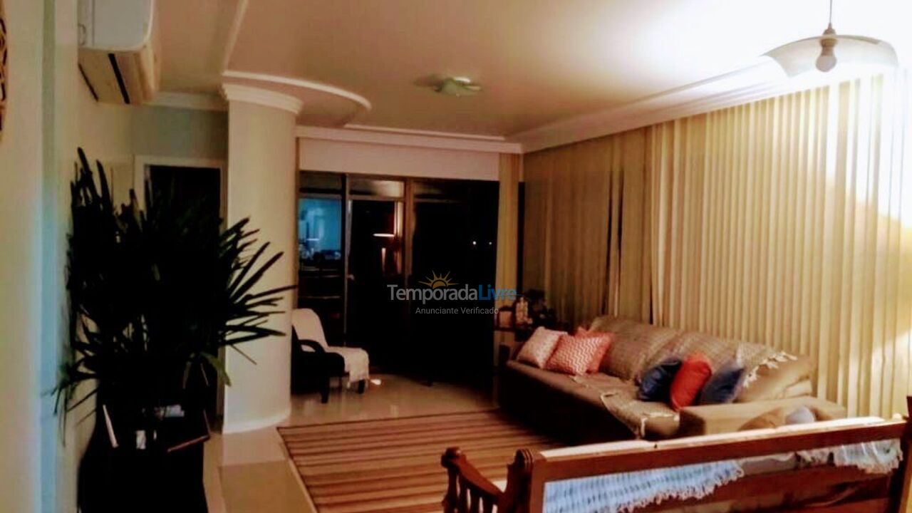 Apartamento para aluguel de temporada em Itapema (Centro)