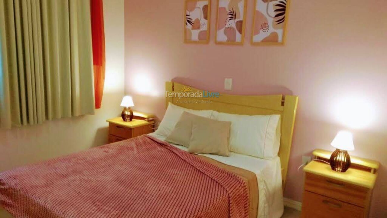 Apartamento para aluguel de temporada em Itapema (Centro)