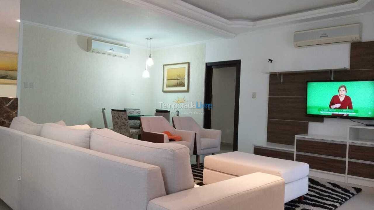 Casa para alquiler de vacaciones em Itapema (Meia Praia)