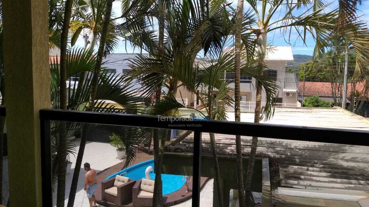 Casa para alquiler de vacaciones em Itapema (Meia Praia)