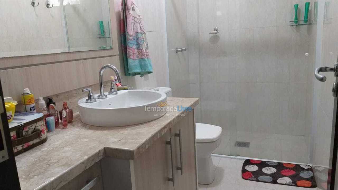 Casa para alquiler de vacaciones em Itapema (Meia Praia)