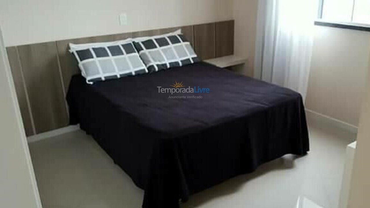 Apartamento para aluguel de temporada em Itapema (Meia Praia)