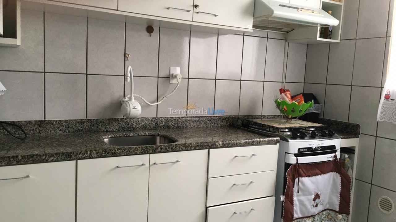 Casa para alquiler de vacaciones em Itapema (Meia Praia)