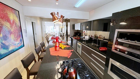 Season Ed. Araguaia: 3 bedrooms // air conditioning