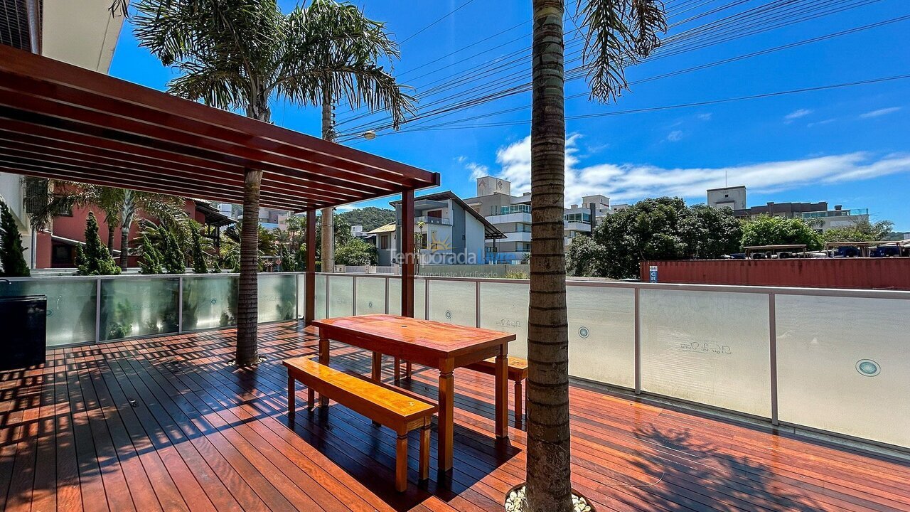 Apartment for vacation rental in Bombinhas (Mariscal)