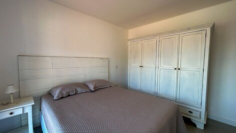 193 - Beautiful apartment with 3 bedrooms and pool 50mts from the sea in...