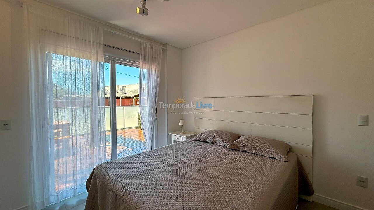 Apartment for vacation rental in Bombinhas (Mariscal)