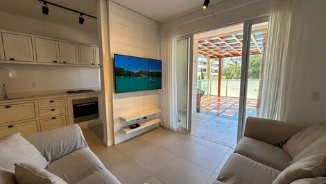 193 - Beautiful apartment with 3 bedrooms and pool 50mts from the sea in...