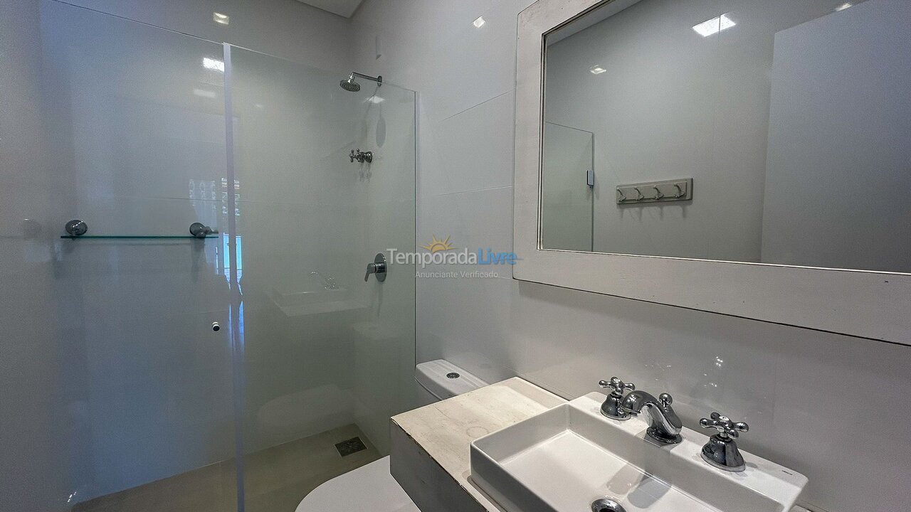 Apartment for vacation rental in Bombinhas (Mariscal)