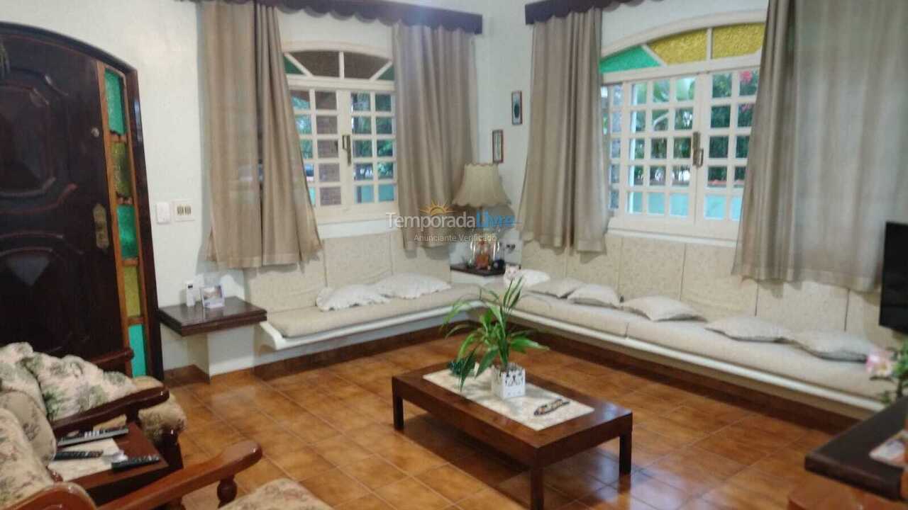 Casa para alquiler de vacaciones em Ubatuba (Lagoinha)