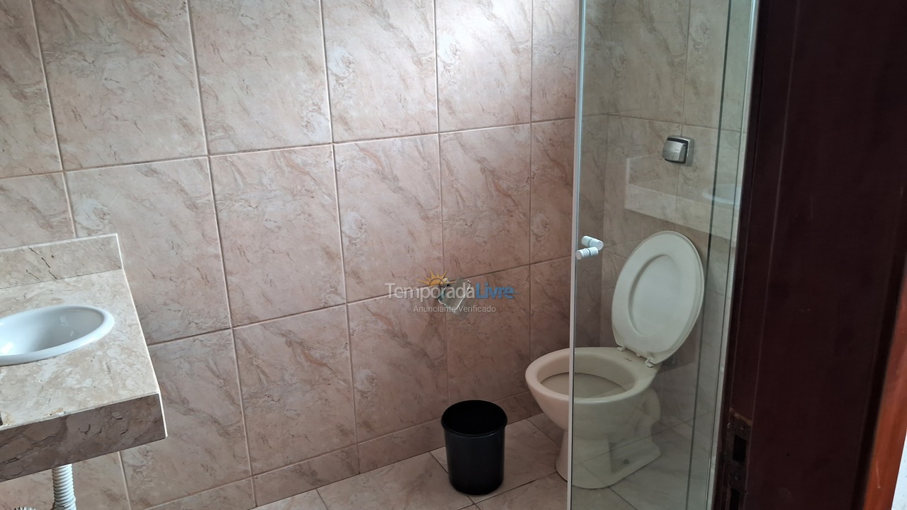 Casa para aluguel de temporada em Ubatuba (Maranduba)