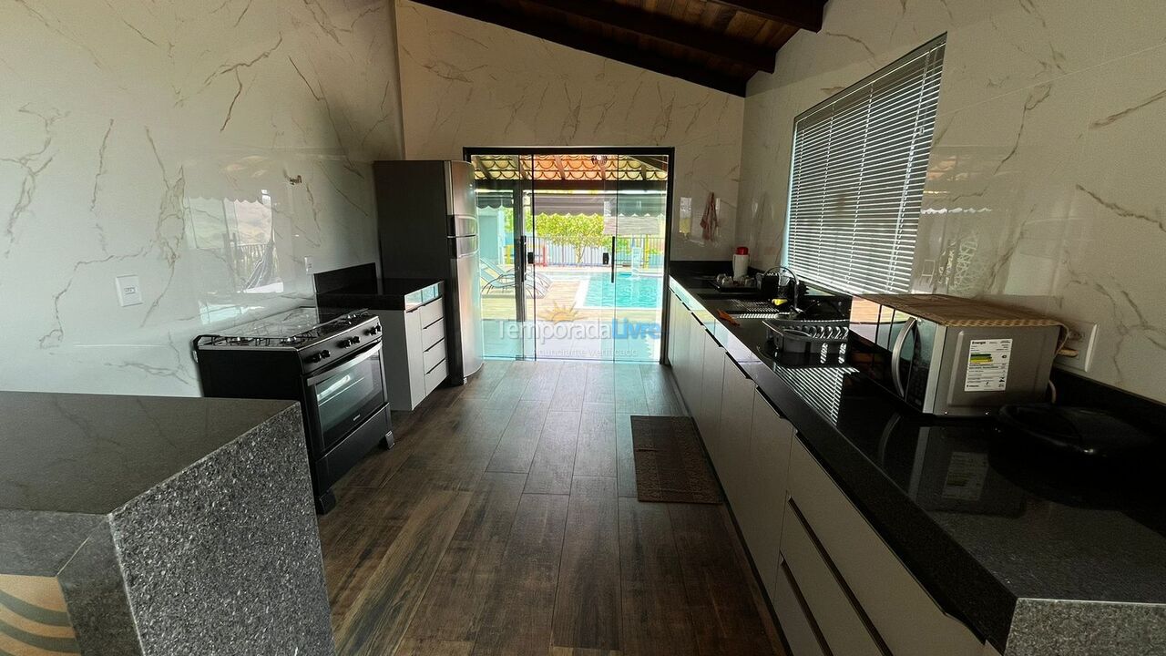 Casa para aluguel de temporada em Capitólio (Marina Costa Verde)