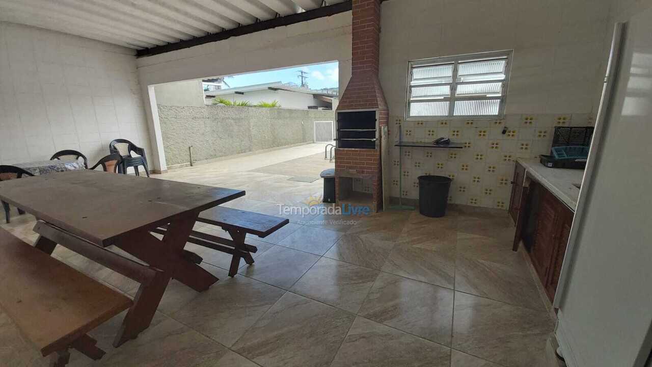 Casa para aluguel de temporada em Ubatuba (Maranduba)