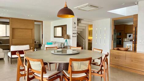 CASA ALTO PADRAO PÉ NA AREIA