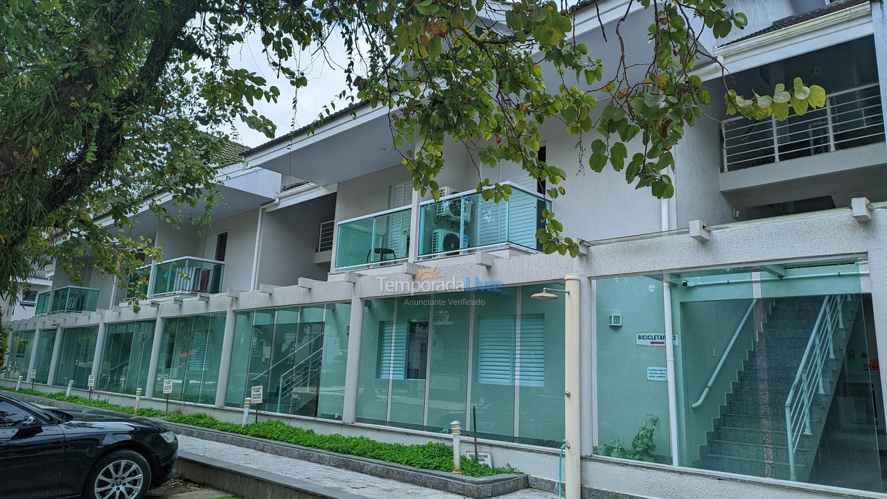 Apartamento para aluguel de temporada em Bertioga (Riviera de São Lourenço)