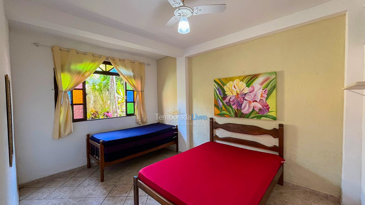 House for vacation rental in Guarapari (Praia do Morro)