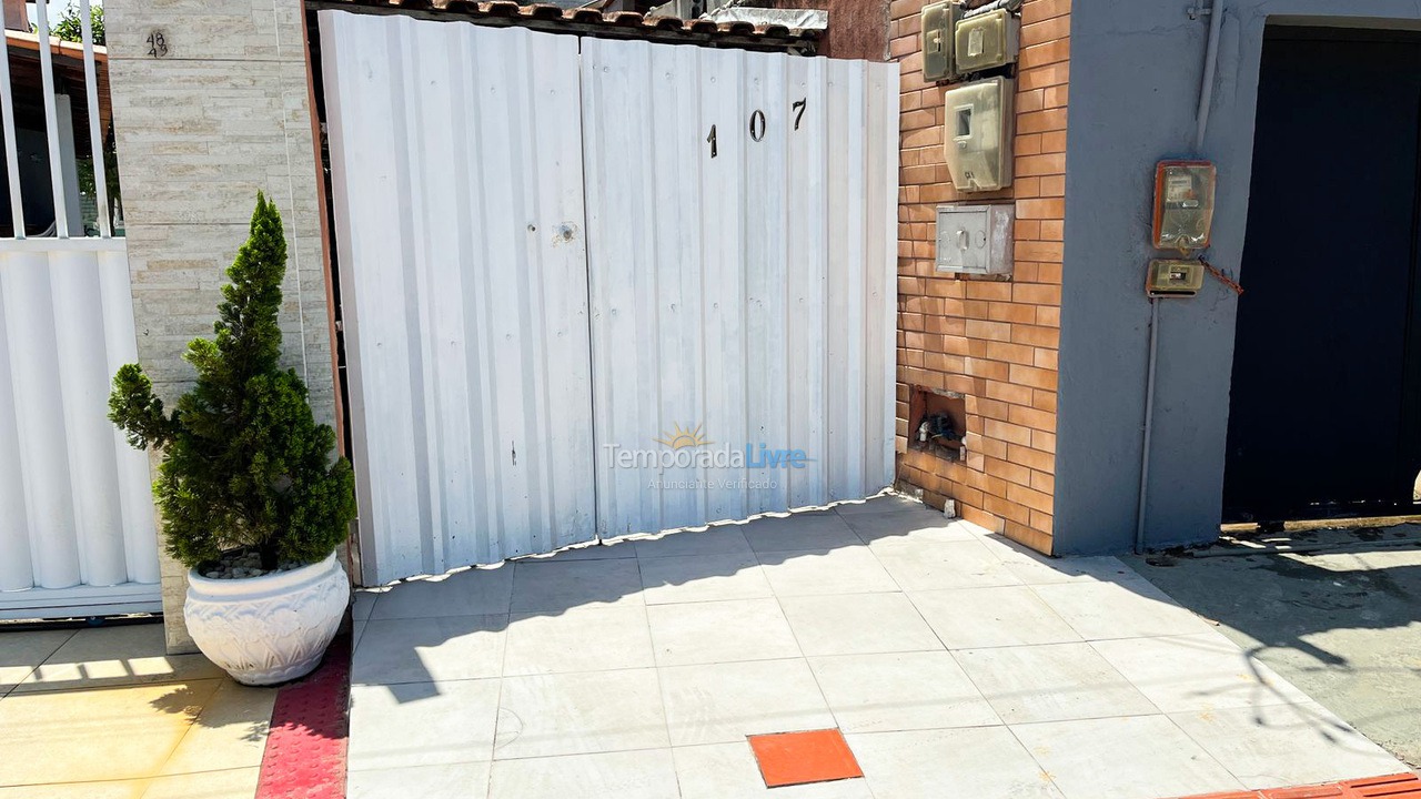 House for vacation rental in Guarapari (Praia do Morro)