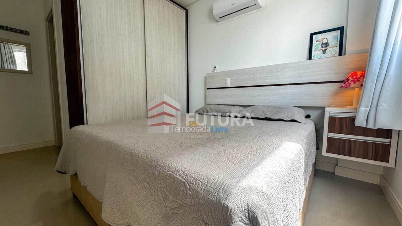 Apartment for vacation rental in Bombinhas (Praia de Bombas)