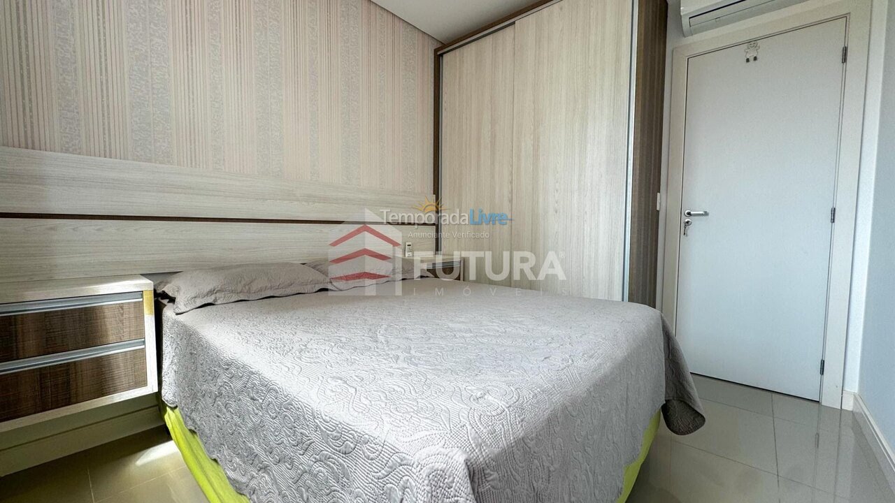 Apartment for vacation rental in Bombinhas (Praia de Bombas)