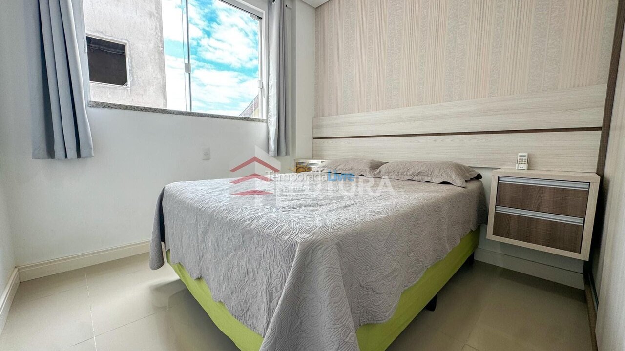 Apartment for vacation rental in Bombinhas (Praia de Bombas)