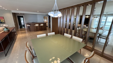 HERMOSO FRENTE AL MAR