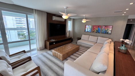 HERMOSO FRENTE AL MAR