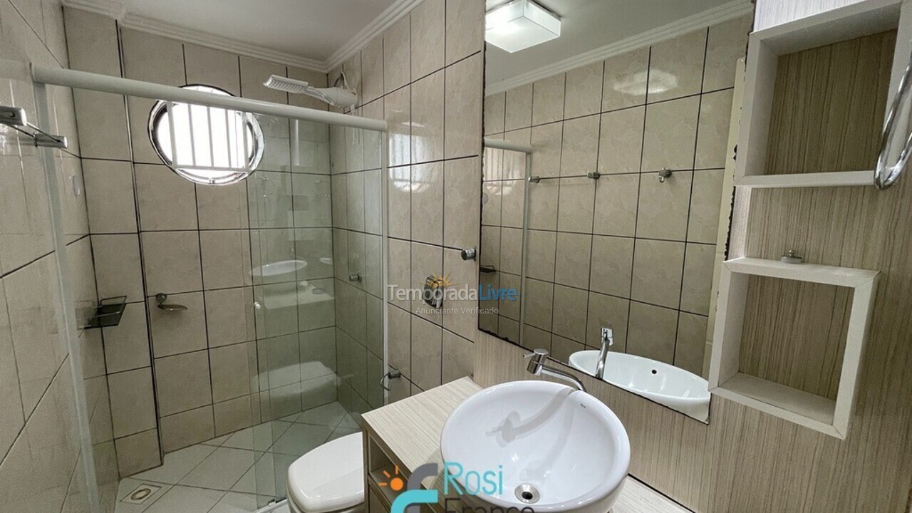 Apartamento para aluguel de temporada em Itapema (Meia Praia)