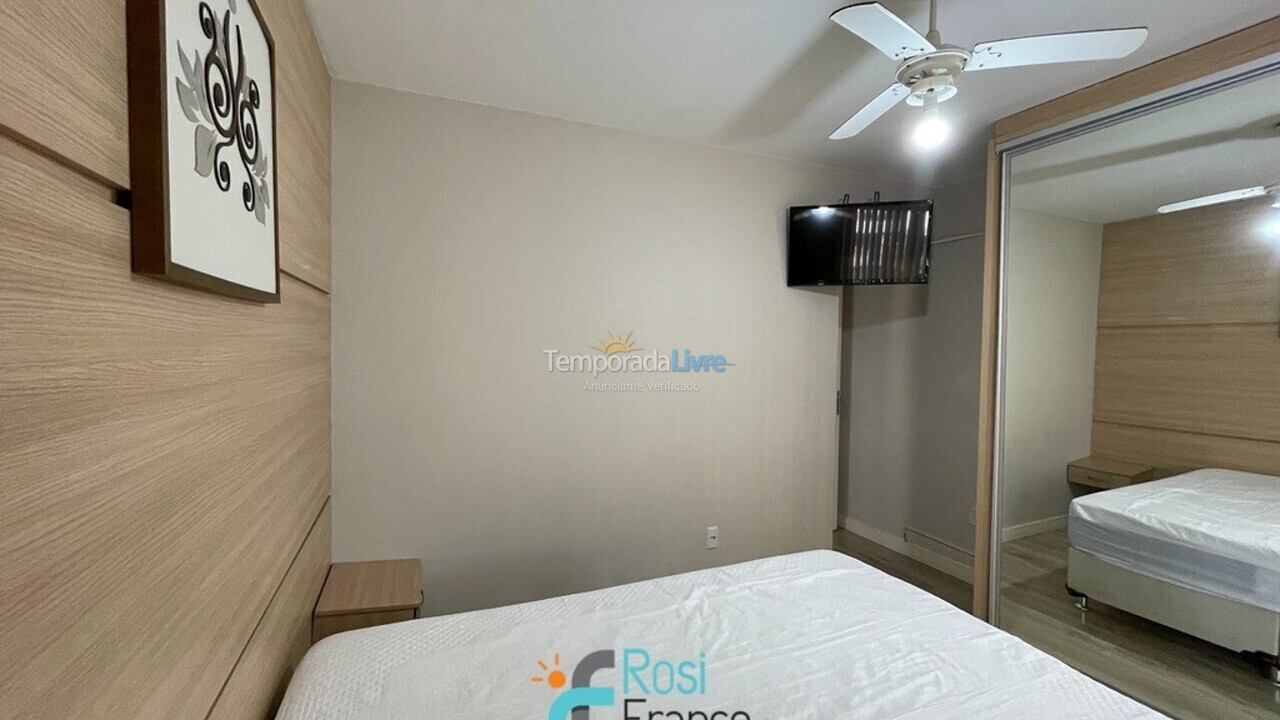 Apartamento para aluguel de temporada em Itapema (Meia Praia)