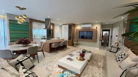 Apartment with 3 suites, sea view, Itapema Meia Praia