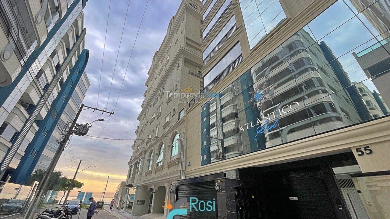 Apartment for vacation rental in Itapema (Meia Praia)