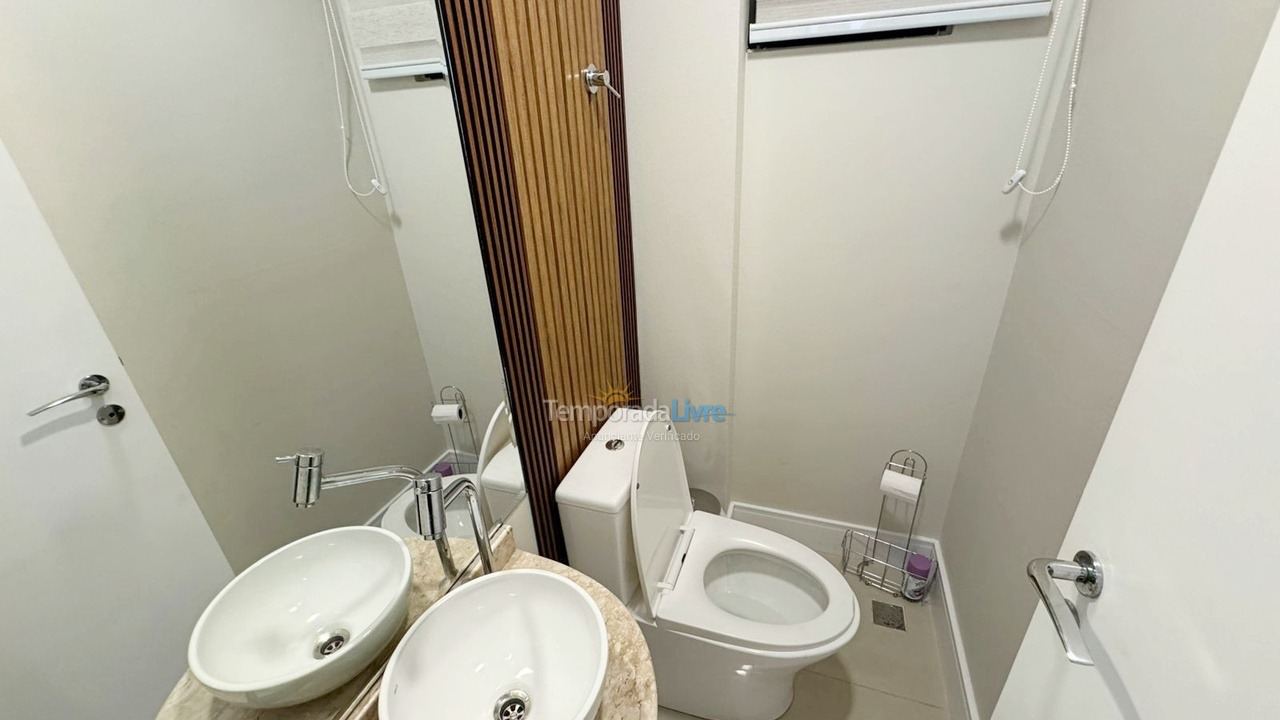 Apartamento para alquiler de vacaciones em Balneário Camboriú (Praia Central)