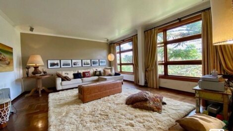 Refugio Jera Haus en Campos do Jordão